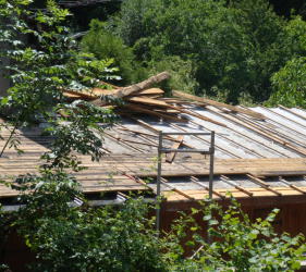 Building in Courchevel - stripping back of the old roof