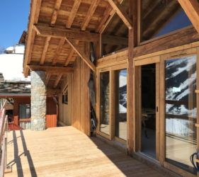 Ste Foy chalet construction wooden balcony construction