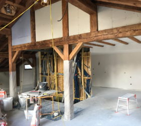 Ste Foy chalet construction exposed wooden beams, meleze
